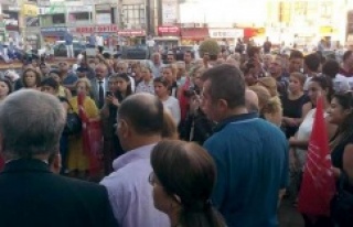 Barış bir annenin gülümseyişidir