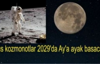 Rus kozmonotlar 2029'da Ay'a ayak basacak