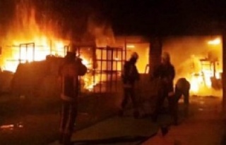 Ataşehir'de Korkutan fabrika yangını