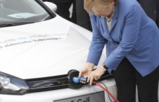 Almanya Benzinli otomobilleri resmen yasaklanıyor