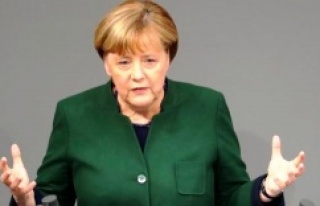 Merkel: Ankara ile diyalog sürmeli