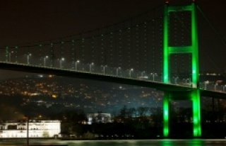 15 Temmuz Şehitler köprüsü Yeşille aydınlatıldı