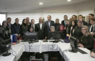 Ak Parti Ataşehir Seçim Koordinasyon Merkezi törenle...