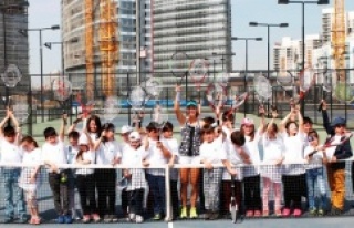 TEB, çocukları tenis heyecanına ortak etti