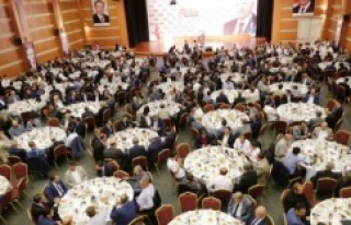 İstanbul AK Parti, STK temsilcileri ile iftarda buluştu