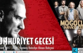BELEDİYE BAHÇESİNDE CUMHURİYET COŞKUSU