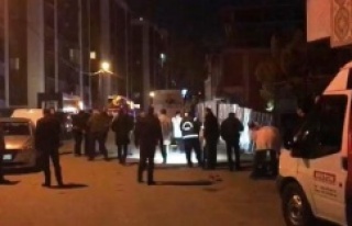 Ataşehir'de Hırsız Polis Çatıştı, 1 gaspçı...