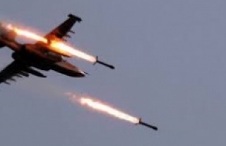 Suriye'de Rus savaş uçağı düşürüldü