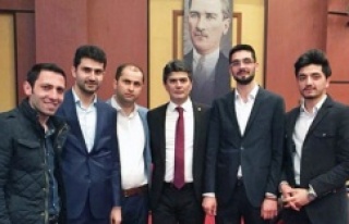 Ak Parti Ataşehir Gençlik Kolları, Fatih Kayacı'ya...