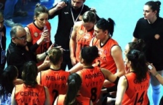 ECZACIBAŞI ŞAMPİYON