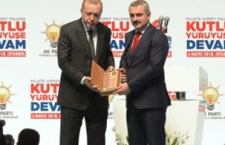 AK Parti İstanbul İl Başkanlığı'na Şenocak...
