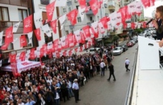 Ataşehir'de CHP İçerenköy Seçim Bürosu...