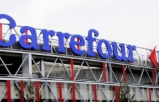 Carrefour 227 mağazasını kapatacağını onayladı