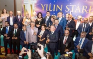 Yılın Starları Ödülleri Muhteşem Törenle Sahiplerini...