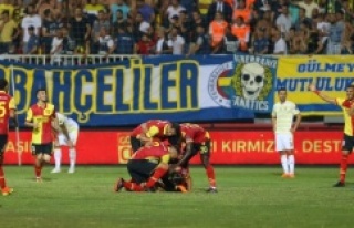 Fenerbahçe Göztepe'ye mağlup oldu