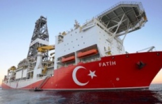 Türkiye'nin ilk sondaj gemisi Fatih ilk seferine...