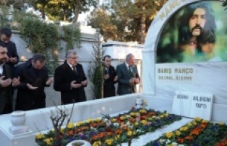 Barış Manço ölümünün 20. yıldönümünde mezarı...