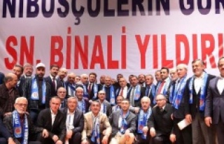 Binali Yıldırım Ataşehir'de servisçilerle...