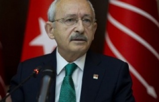 CHP lideri Kılıçdaroğlu’na şehit cenazesinde...