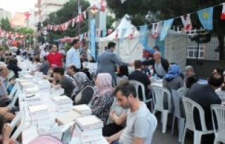 Ataşehir Belediyesinin Sokak İftarları devam ediyor