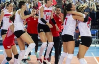 A Milli Kadın Voleybol Takımı finale yükseldi