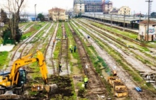 İÇİNDEN TREN GEÇMEYEN GAR: HAYDARPAŞA