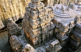Kailasa Tapınağı “16 Numaralı Mağara”