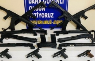 Ataşehir'de yasa dışı silah ticareti yapan...
