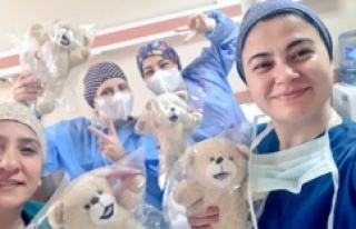 KIZILAY SAĞLIK ÇALIŞANLARININ ÇOCUKLARINI DA UNUTMADI