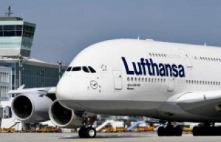 Lufthansa hisselerinin yüzde 25.1'i Alman devletinin...