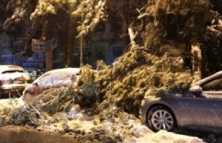 İstanbul'da yoğun kar yağışı: Bazı bölgelerde...