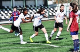 Oğuz Çetin: Kadın Futbol Ligi'nde keyifli...