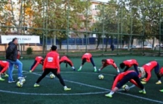 Turkcell Kadın Futbol Ligi’nde çeyrek finalistler...