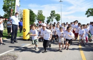 KADIKÖY’DE CADDE 10K SPOR FESTİVALİ RENKLİ GÖRÜNTÜLERE...