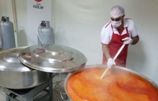 KIZILAY’DAN SELZEDELERE SICAK YEMEK