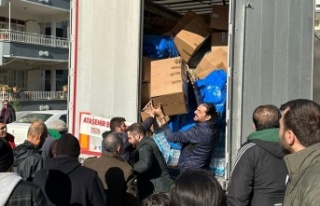 ATAŞEHİR’DEN YOLA ÇIKAN YARDIM TIR’LARI BÖLGELERE...