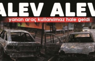 Ataşehir’de seyir halindeki  otomobil alev alev...