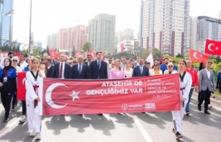 ATAŞEHİR’DE 19 MAYIS KUTLAMASI BÜYÜK ÇOŞKUYLA...