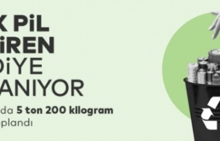 ATAŞEHİRLİLER ATIK PİLLERİ TOPLAYIP HEDİYELER...