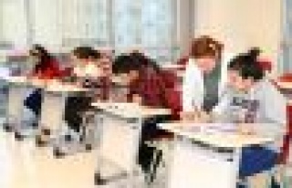 Ataşehir Belediyesi gençleri geleceğe hazırlıyor