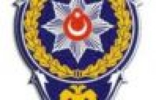  Ataşehir'de sahte interpol polisi yakalandı