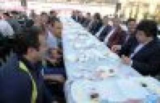 Başkan İlgezdi Bostancıda Esnafla Kahvaltı Yaptı