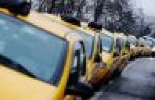 CHP'li Umut Oran'dan taksiciler için yasa teklifi