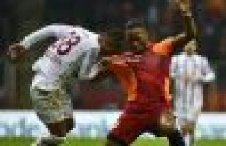  Galatasaray-Elazığspor'u 2 - 0 Yendi