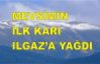 MEVSİMİN İLK KARI ILGAZ’A YAĞDI