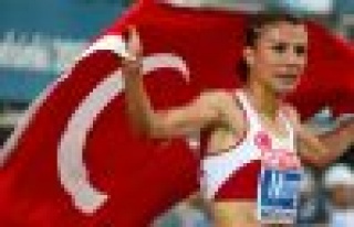 Milli atlet Gülcan Mıngır, altın madalya kazandı