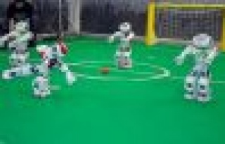 Robotlar Fotbol İçin İstanbulda Buluştu