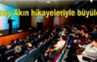 Sunay Akın Maltepelileri hikayeleriyle büyüledi