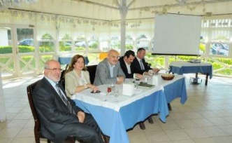 Beykoz Belediye Başkanı Çelikbilek Muhtarla Buluştu 