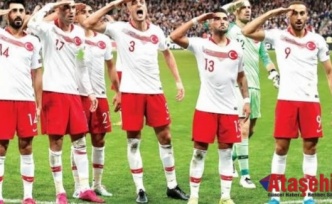 Türkiye, Hollanda'yı 4-2 yendi